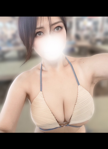 Iカップ現役AV女優